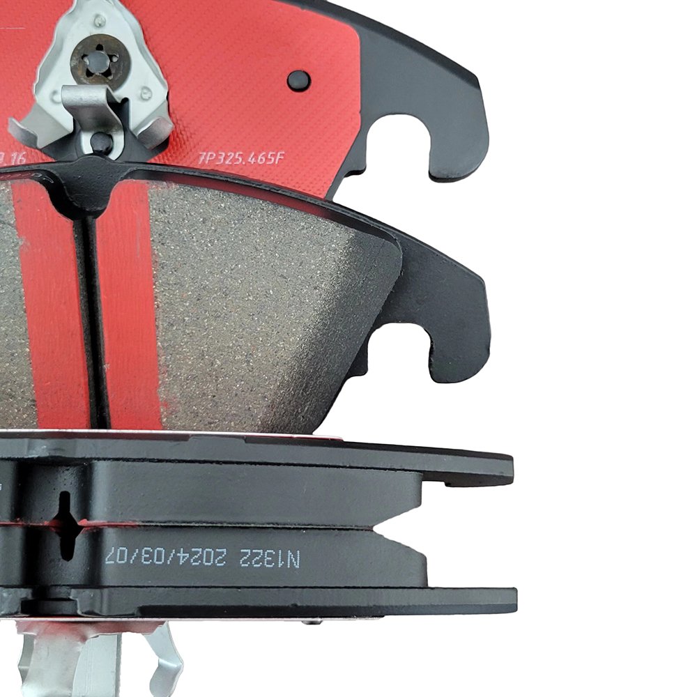 Factory Customized Good Quality Carbon Ceramic Brake Pads with Anti-Noise Shim