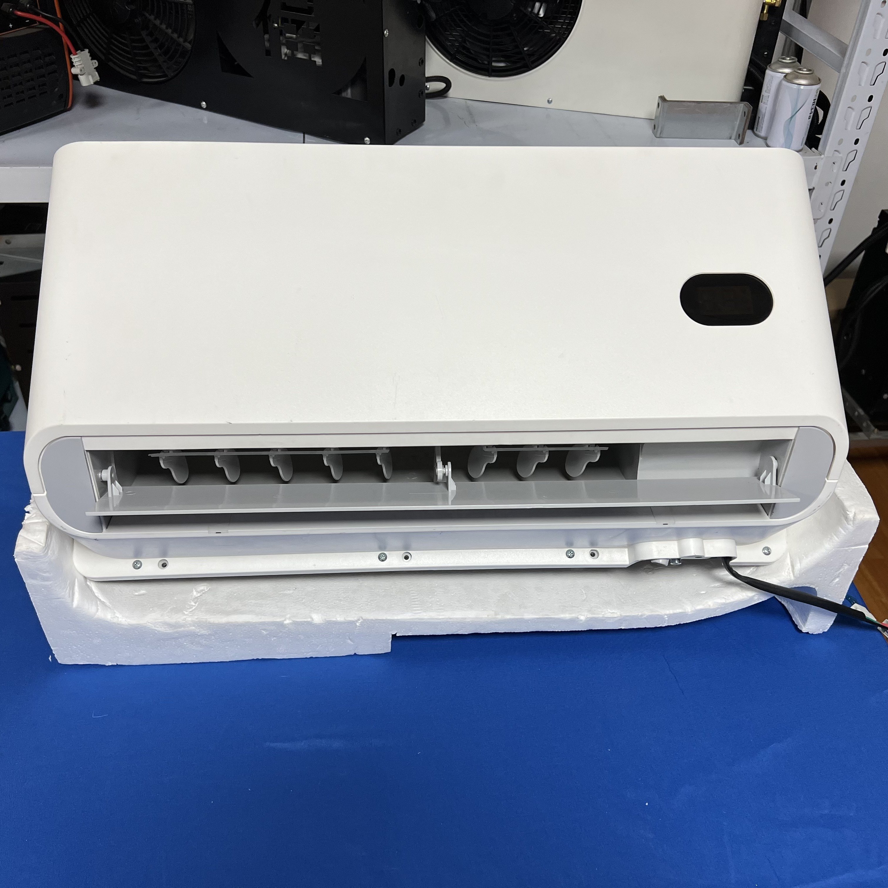 High Quality Auto Parts Parking air Conditioner 12v Dc Split Parking Truck Air Conditioner Horizontal Parking air Conditioner