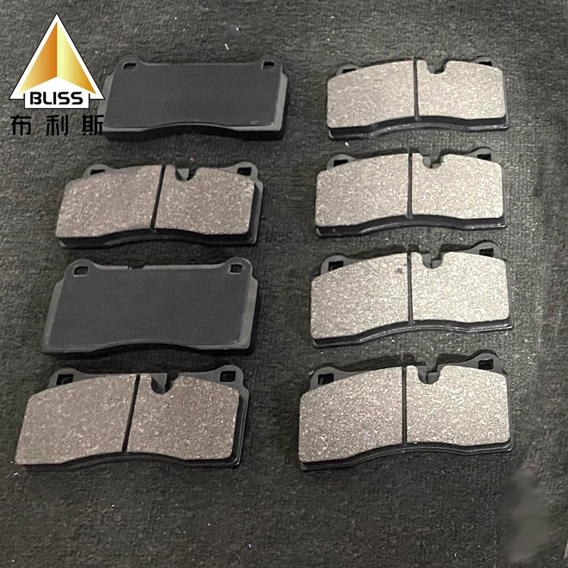 Big Race Sell Ceramic GT4 Brake Caliper Auto Brake Pads Car Accessories Auto Brake Pads