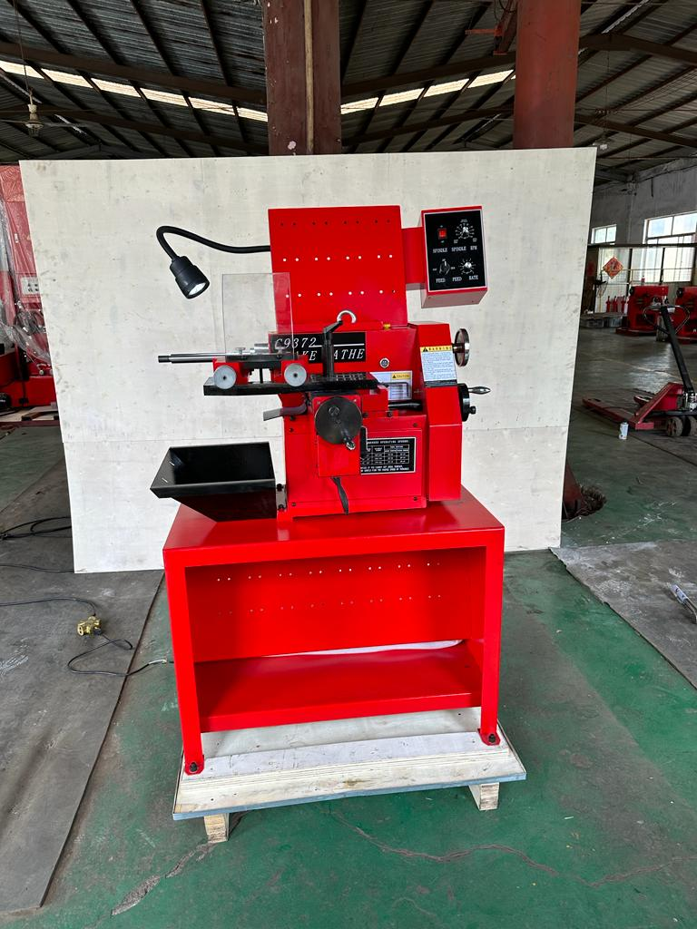 C9372 High Quality Auto Maintenance Brake Drum/Disc Cutting Lathe Machine for Repair