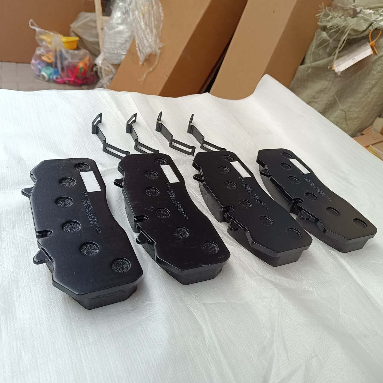 Wholesale China Wholesale Automobile Brake Pad OEM Low Price Rear and Front Brake Pads