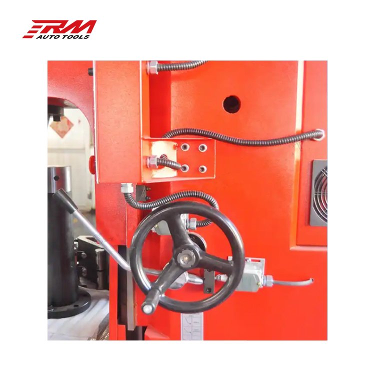 RM Auto Repair Shop Automatic Brake Drum Boring Machine Vehicle Equipment RW6818B