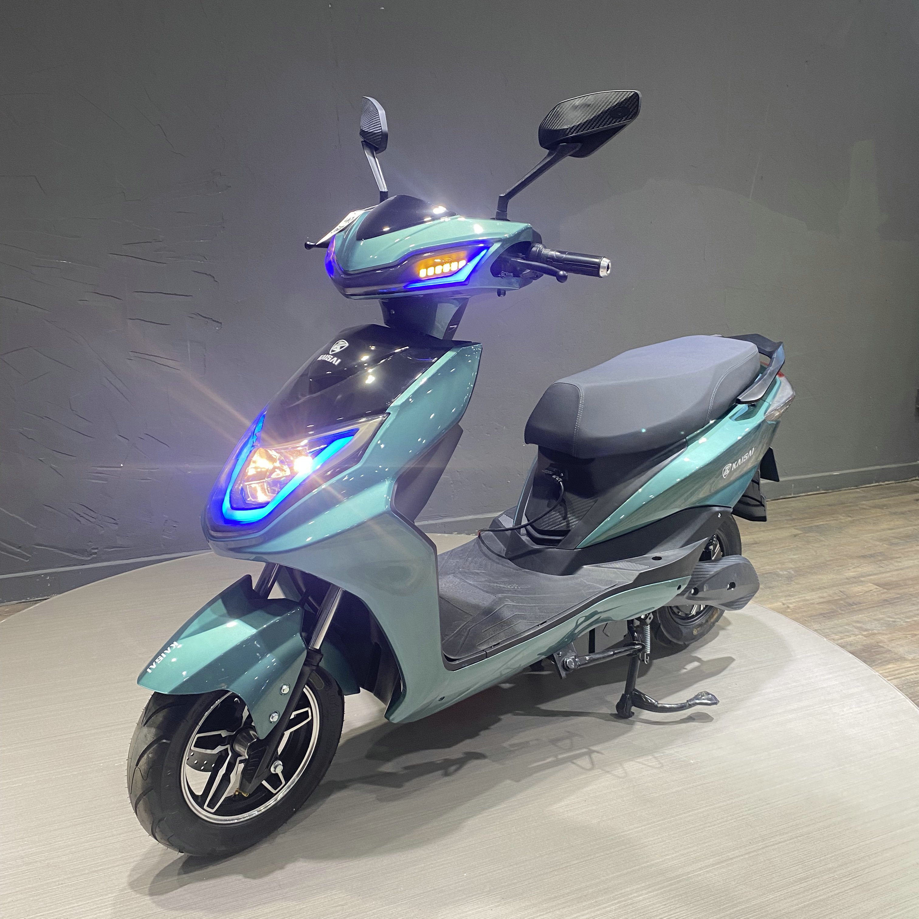 Low Price Long Range Electric Scooters Powerful Adult Ebike Manufacture Safety 3kw Ckd 2 Wheel Dual Motor Electrico Motorcycles