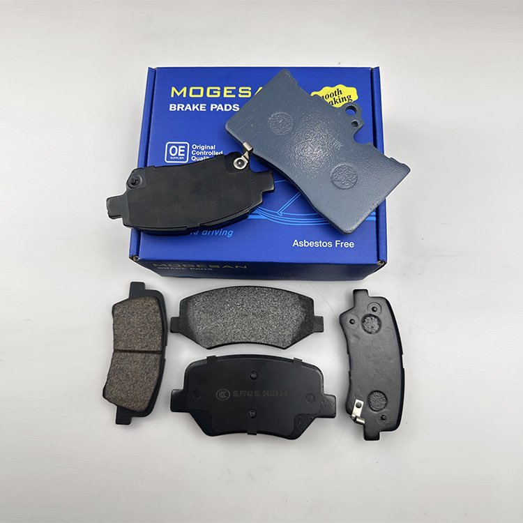 Wholesale China S111F260301-600 Ceramic Brake Pad for Changan Car With Shim