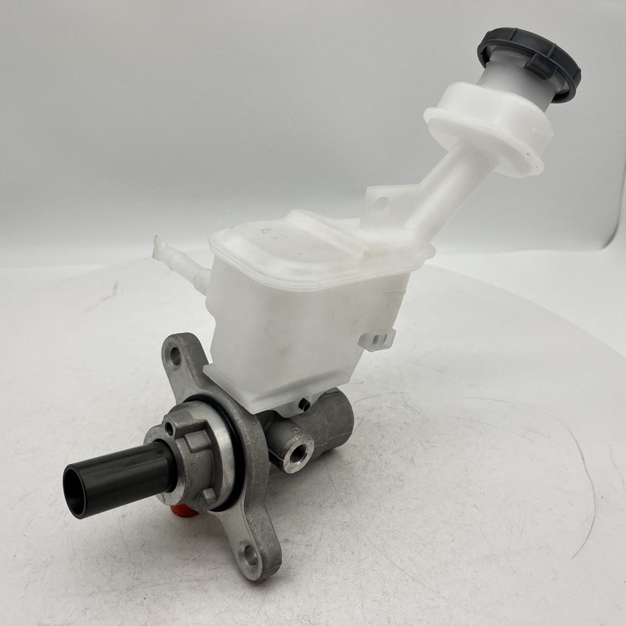 High Quality Factory Price Brake Master Cylinder for SUZUKI 51100-68L00