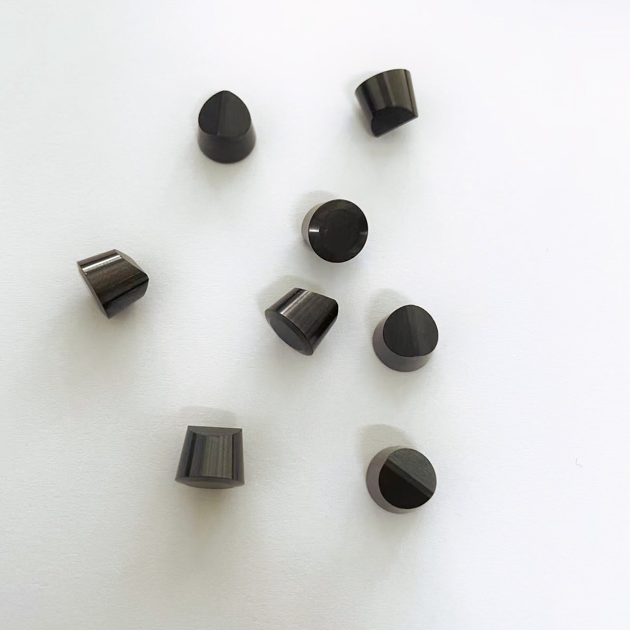 Top Cubic Boron Nitride Blade CBN Solid Ceramic Blade Hard Outer Ring CNC Roll Brake Drum Milling Blade Carbide Insert