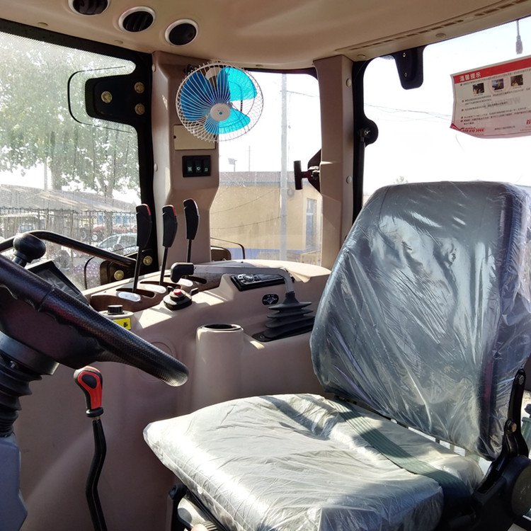 China Big Horsepower Farm Tractors 200hp- 210hp 4WD with CE for Sale