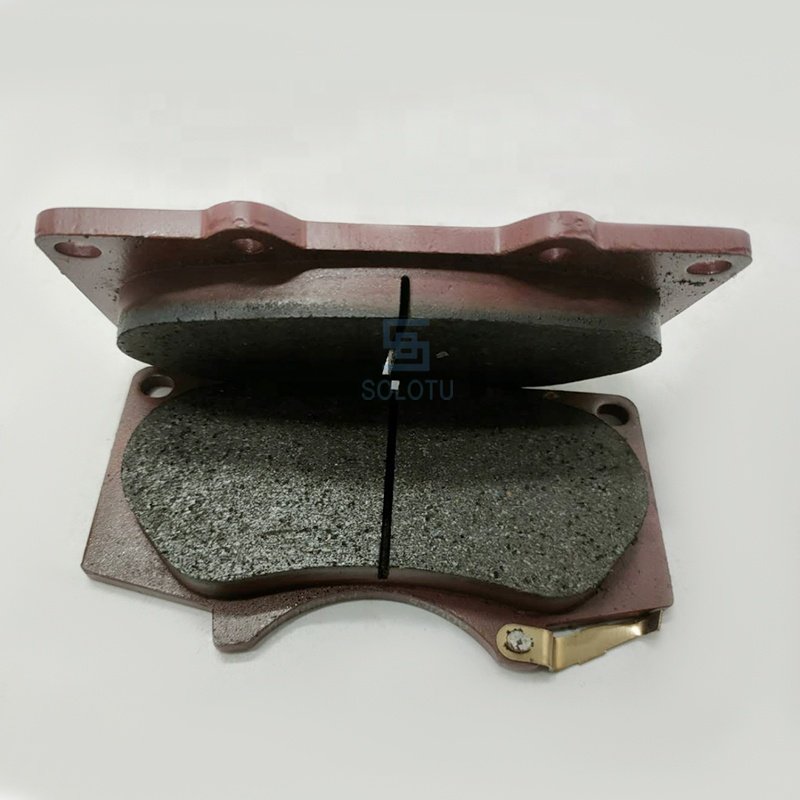 Auto Brake Pad 04465-0k360 for Toyota Hilux 2015-2018