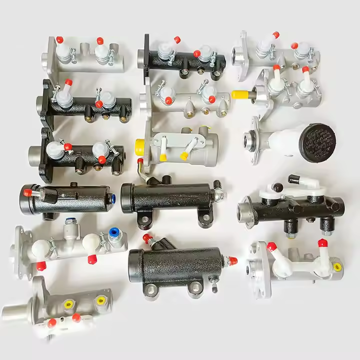 OEM W201-43-400a W201-43-400 One Year Warranty High Quality Good Price Auto Parts Brake Master Cylinder for Mazd a