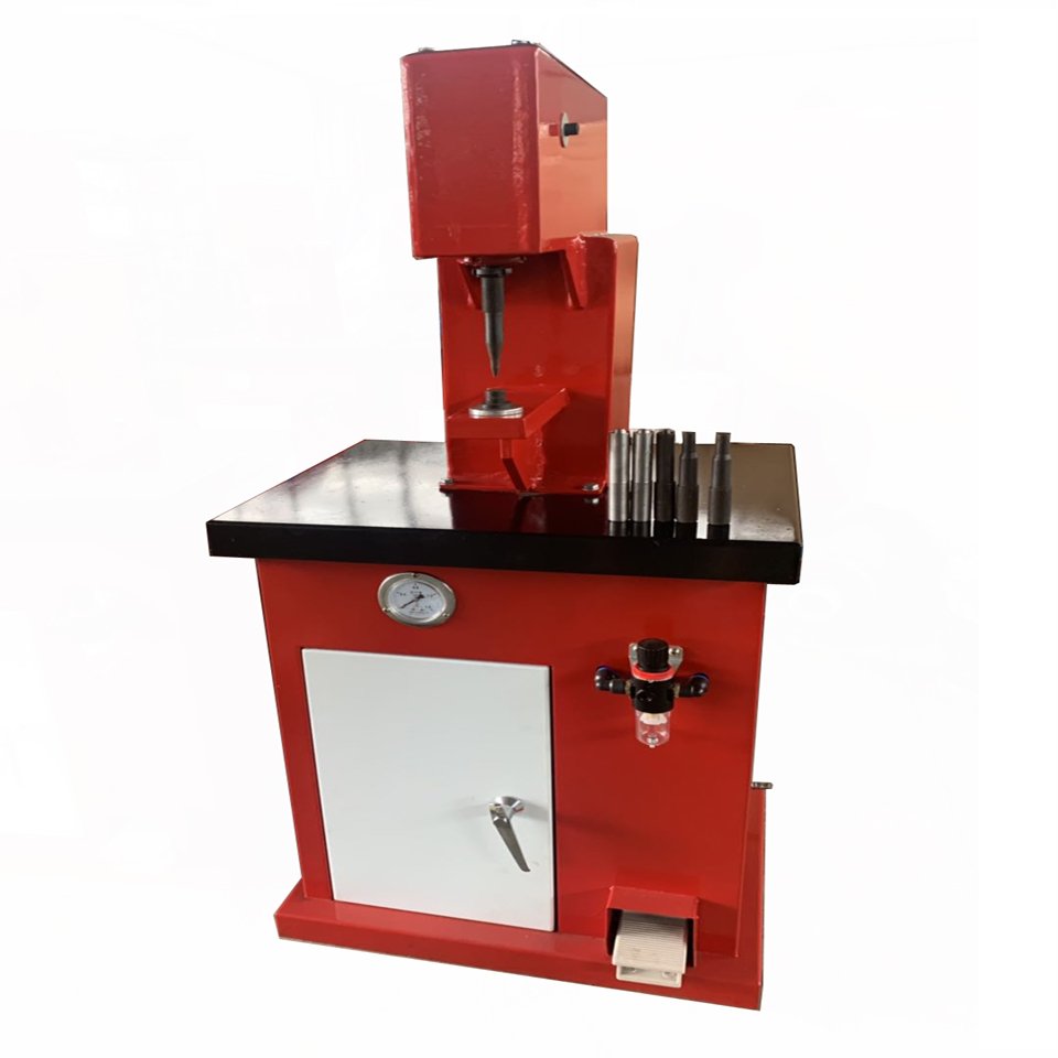QM-24B Brake Shoe and Clutch Plate Puenmatic Riveting Machine for Auto Parts