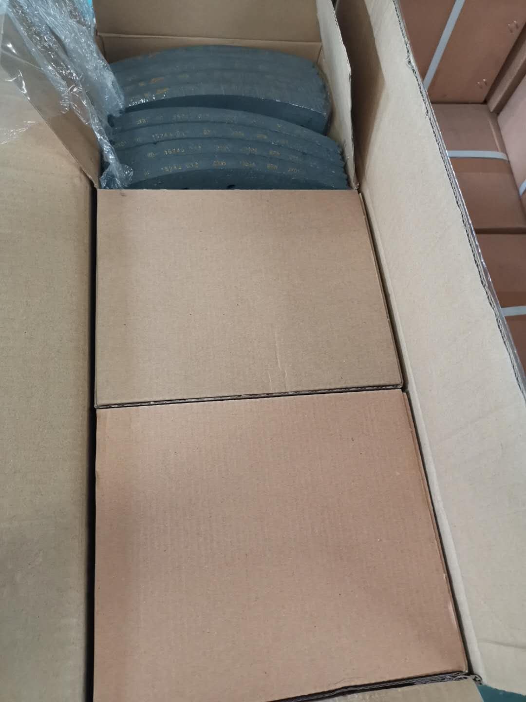 Auto Spare Parts Best Selling Truck Brake Shoe Lining Wva 19094