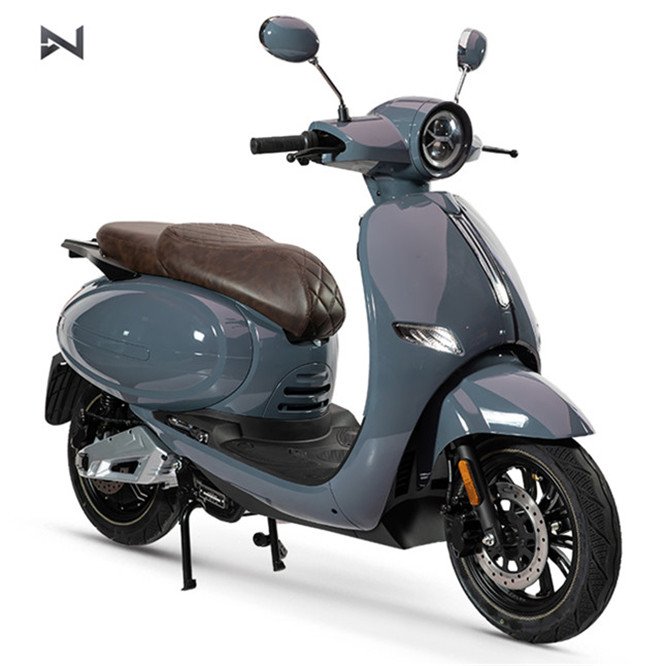 New Design Vesp Model 1500W Motor Electric Scooter Ew-528 Good Performance with EEC Coc 25km/H Bulk Only