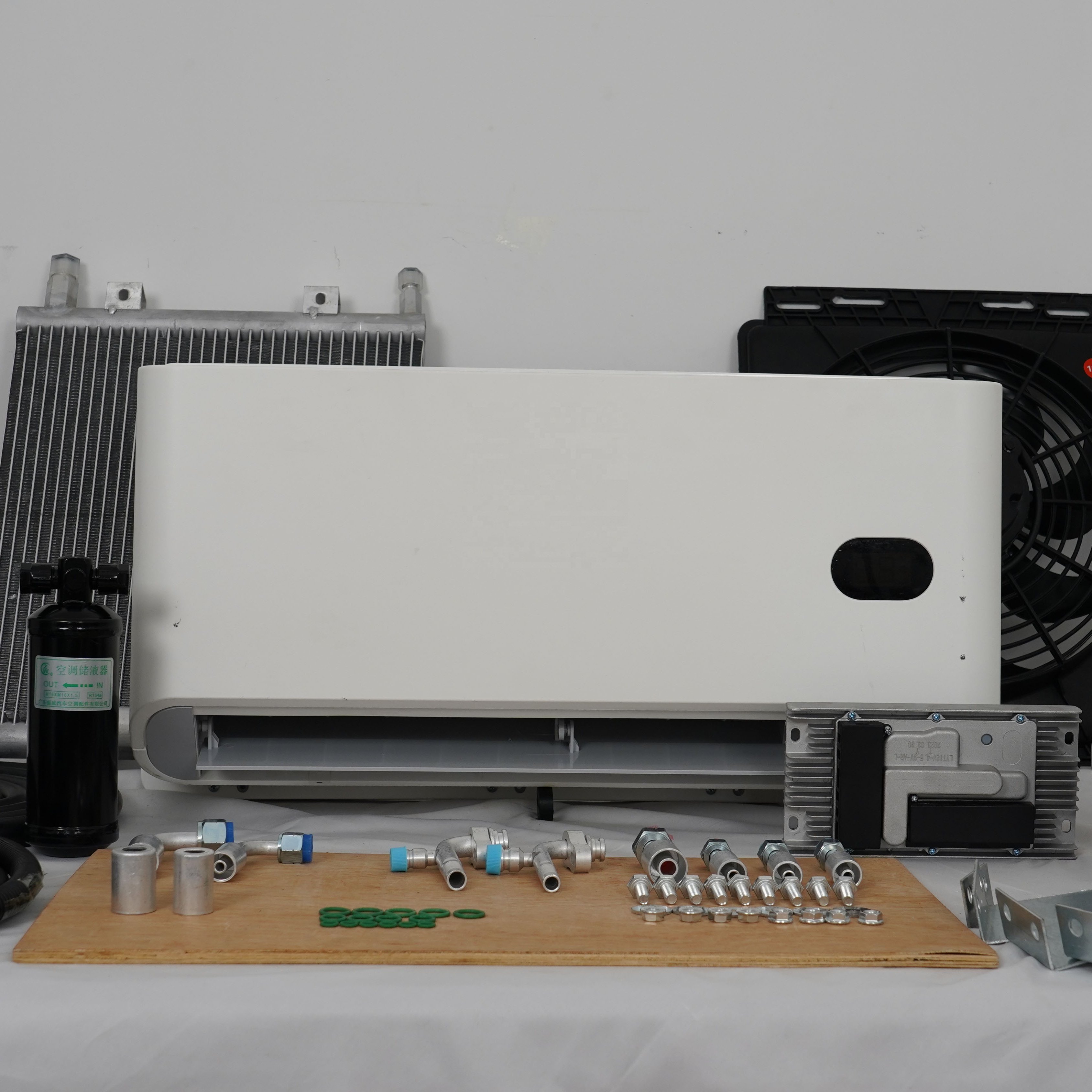 Hot Sale Auto Parking air Conditioner 12V 24V Electric Truck air Conditioner for Car