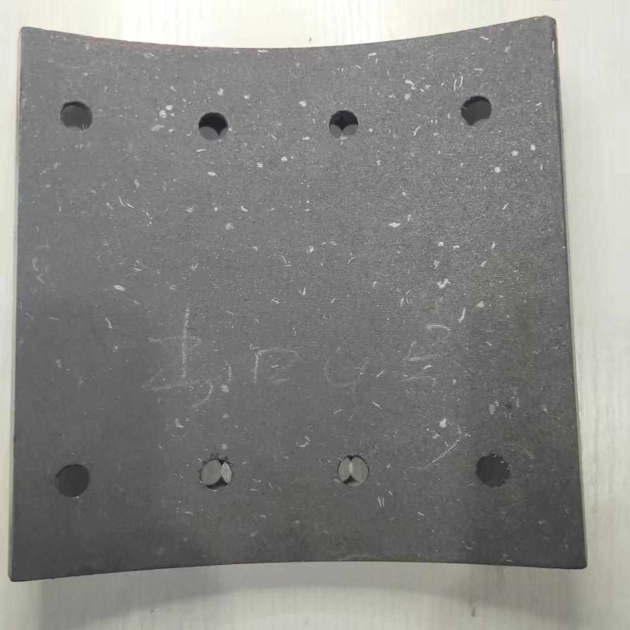 Professional Factory Promotes Large Number of Wear-Resistant 19256 Brake Linings for DAF Truck Models