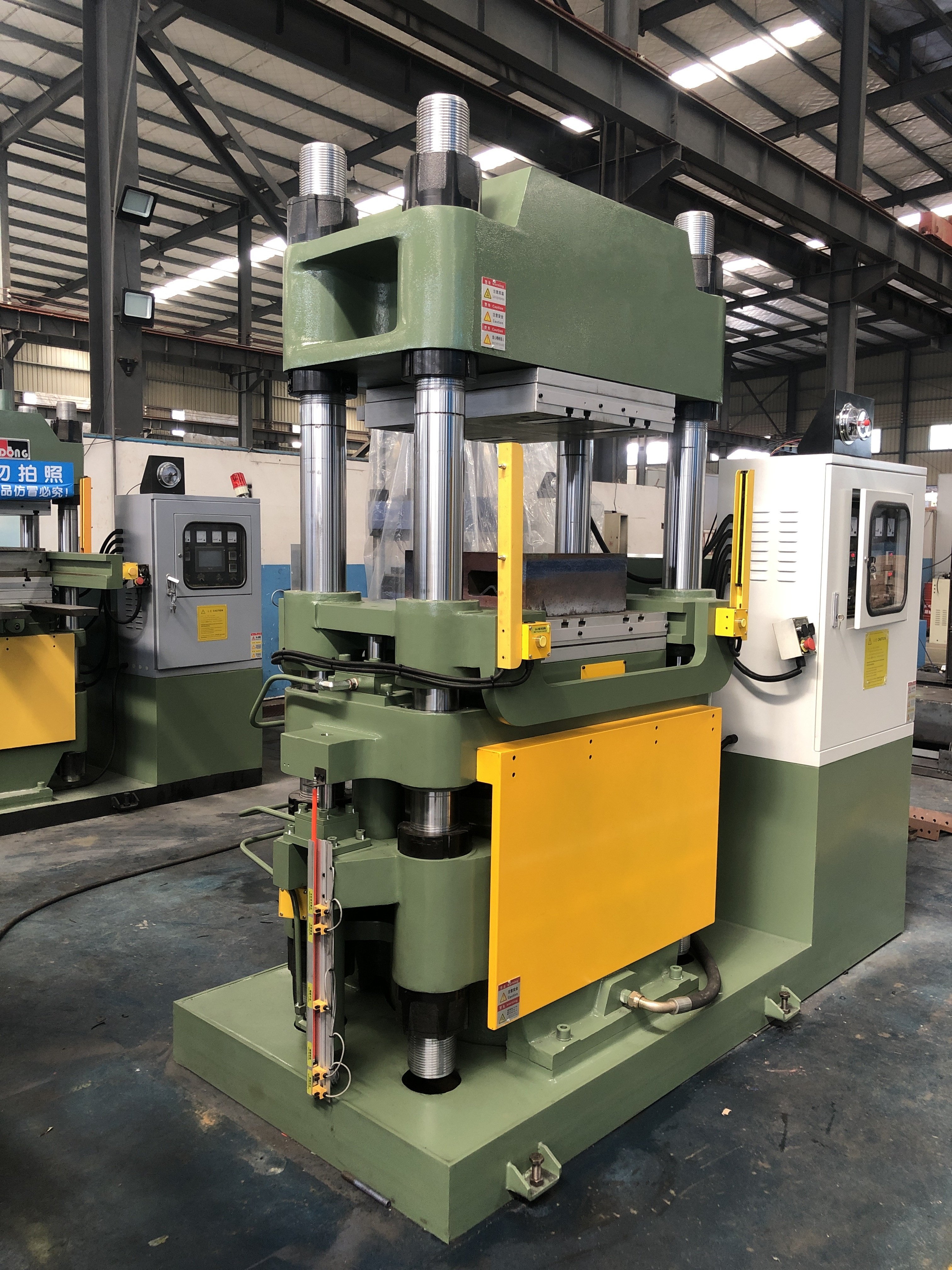 Truck Car Brake Pad Making Machine Line Raw Material Press Machines for All Brake Pads