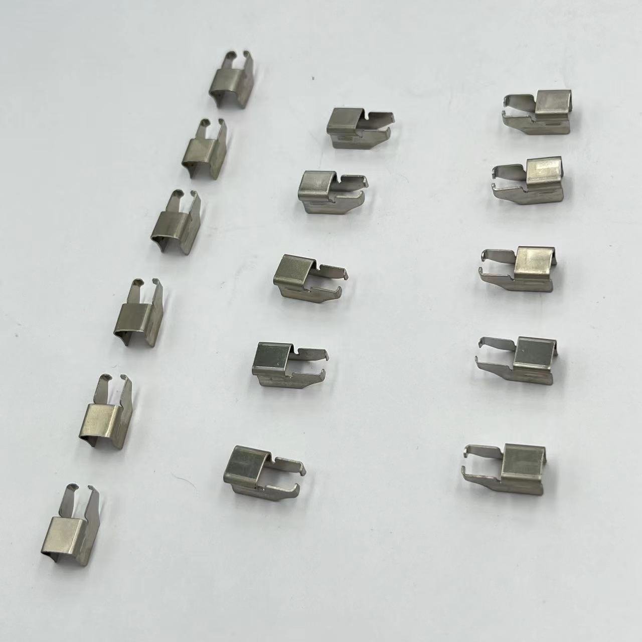 D257 Auto Brake System Accessories Car Brake Pad Clips Brake Caliper Repair Kits Hardware E8FZ2001A