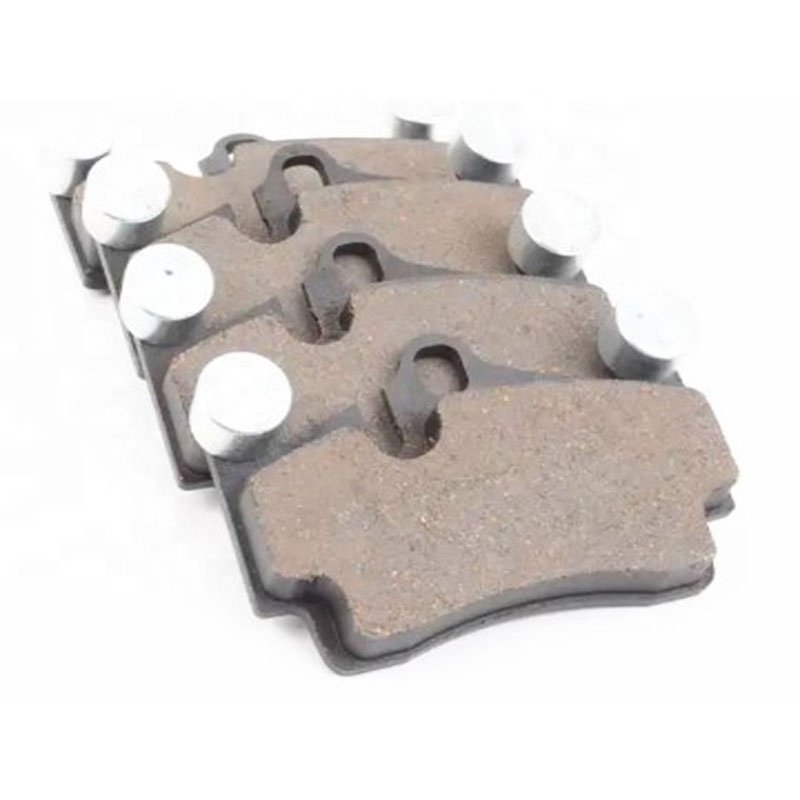 Wholesale Auto Brake Pad Semi-Metal Wheel Brake Pad 04465-60280 04465-60300 for TOYOTA Land Cruiser 200 08-21 LEXUS LX570 2007-