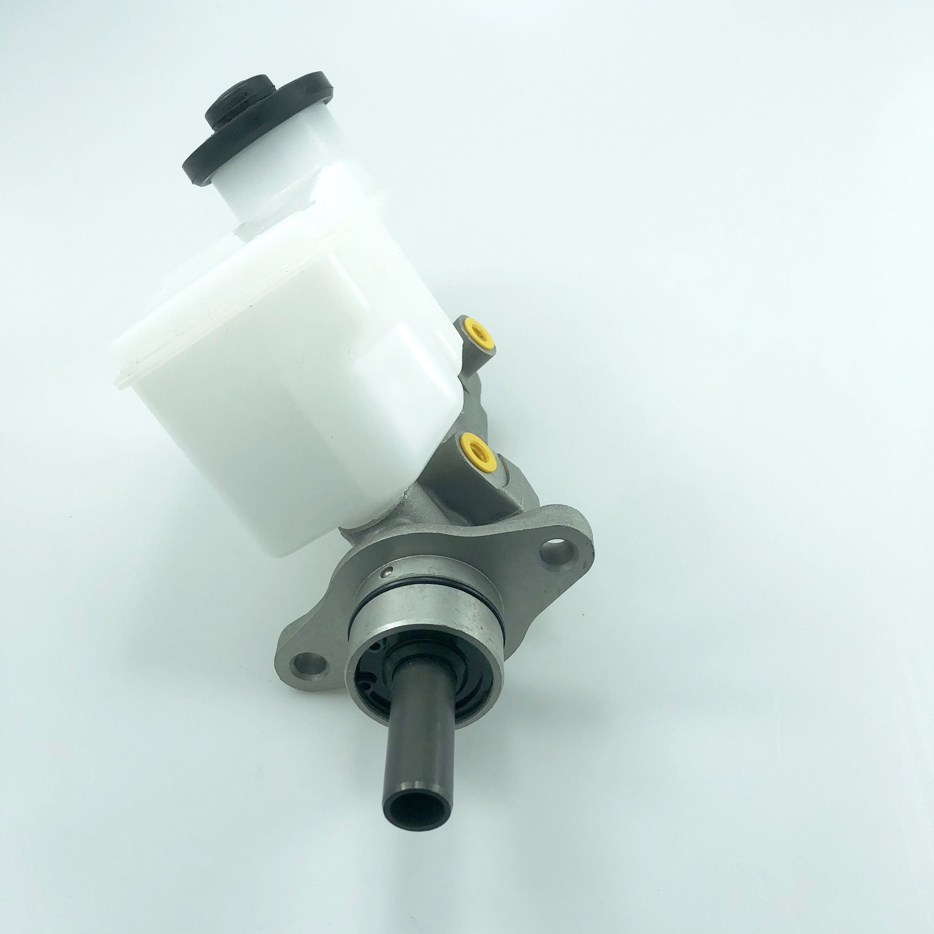 Auto Parts Brake Master Cylinder 47201-0D070