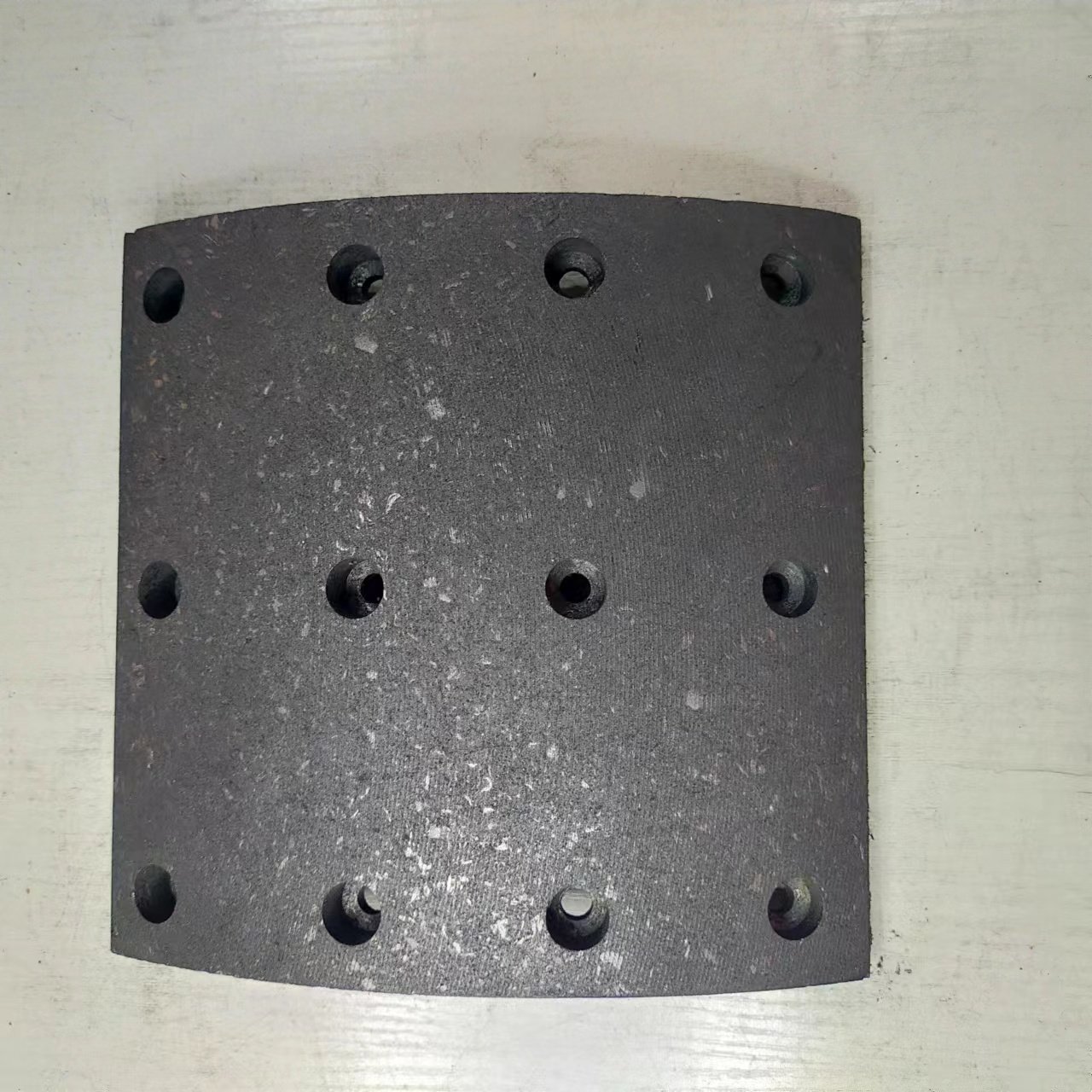 Powerful Braking Long-life Asbestos-free Drum Brake Pads 19938 for Volvo Models