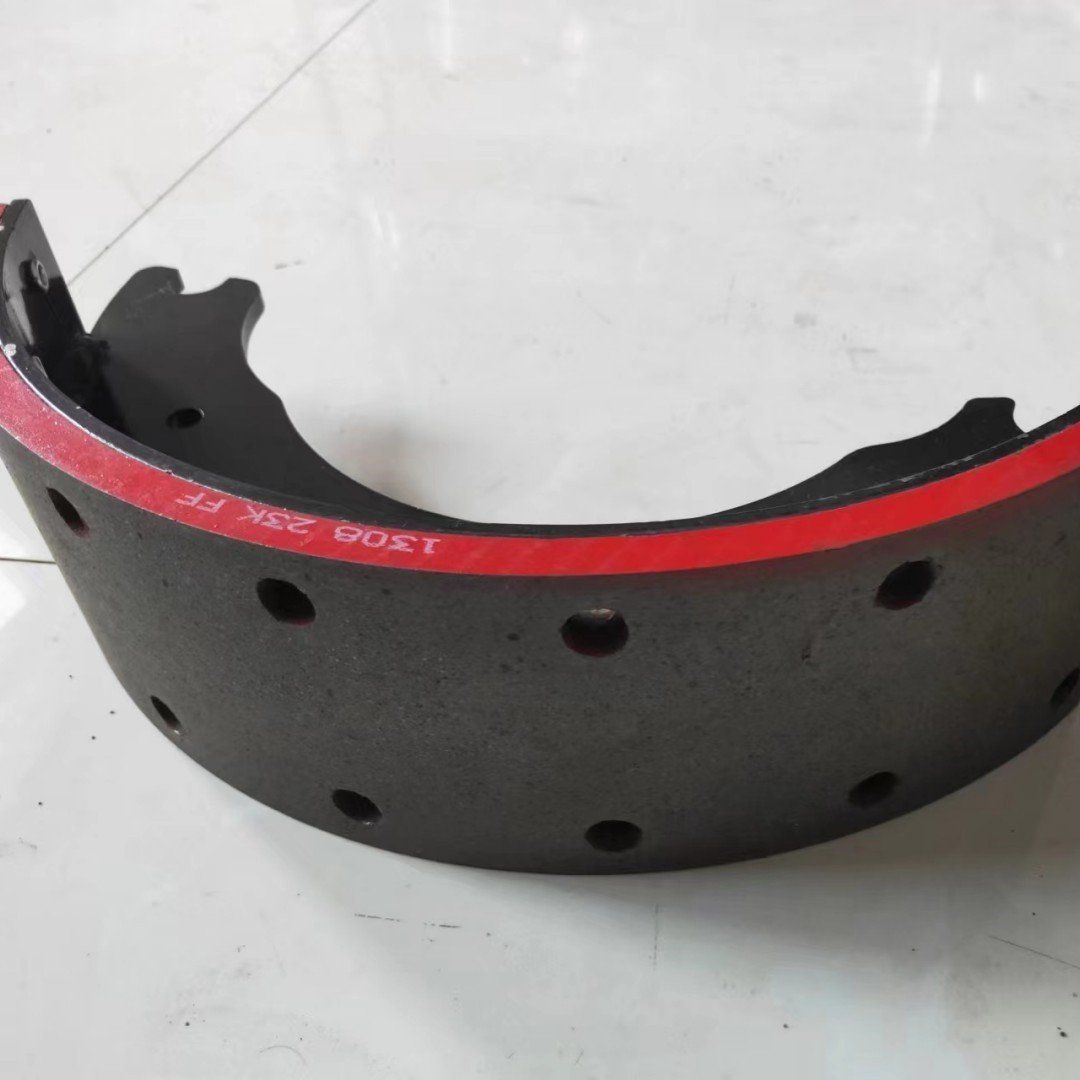 New 1308 Brake Lining Set Kenworth Truck Accessories for Autocar GMC International White Truck