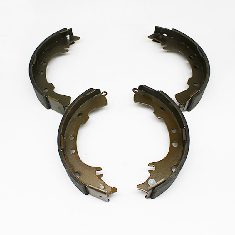 Auto Car Lining Set Parts High Quality Assembly Shoes Pads System Brake Shoe 04495-44010
