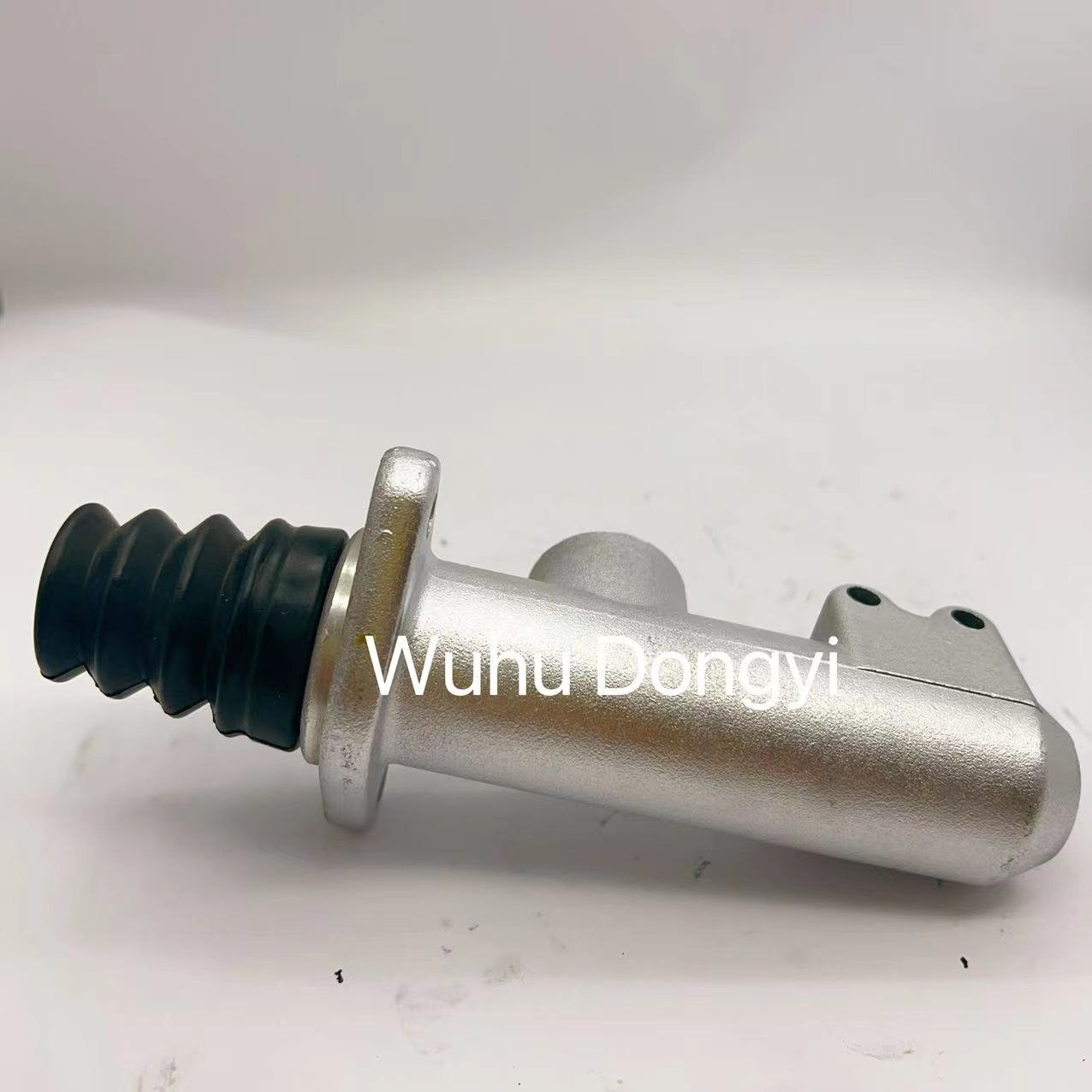 CLUTCH MASTER CYLINDER BRAKE MASTER CYLINDER 1361136 1358801FOR VOLVO
