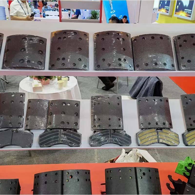 Heavy Truck Trailer Axle Brake Shoe Lining 4515 4707 Bc36 19486 19487 19488 Brake Lining