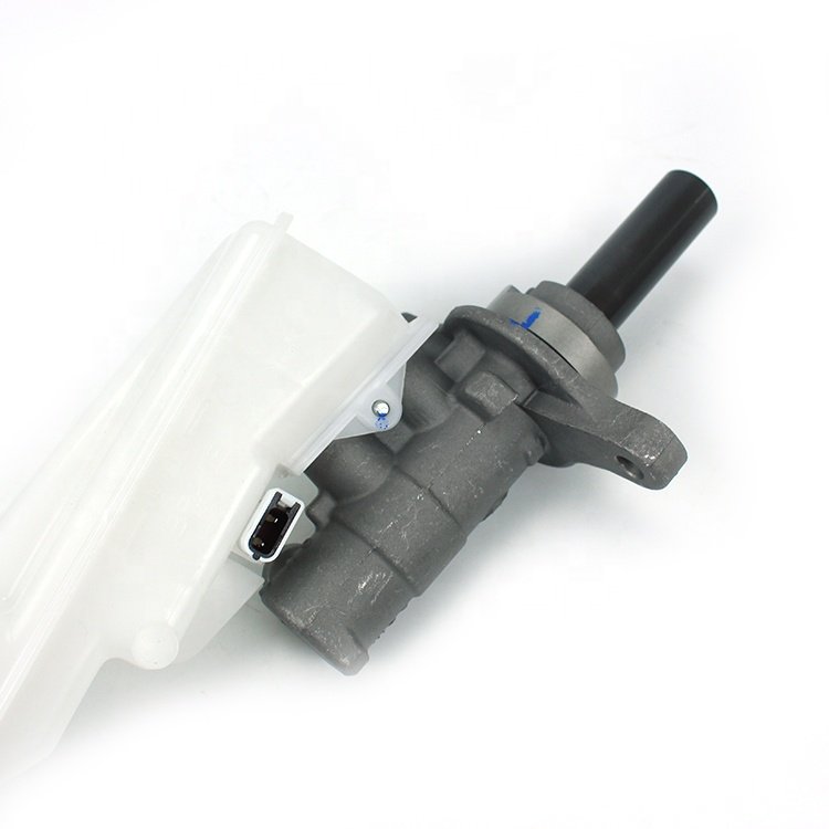 Genuine Auto Parts 8981632280 8983206690 Brake Master Cylinder for ISUZU DMAX MUX at