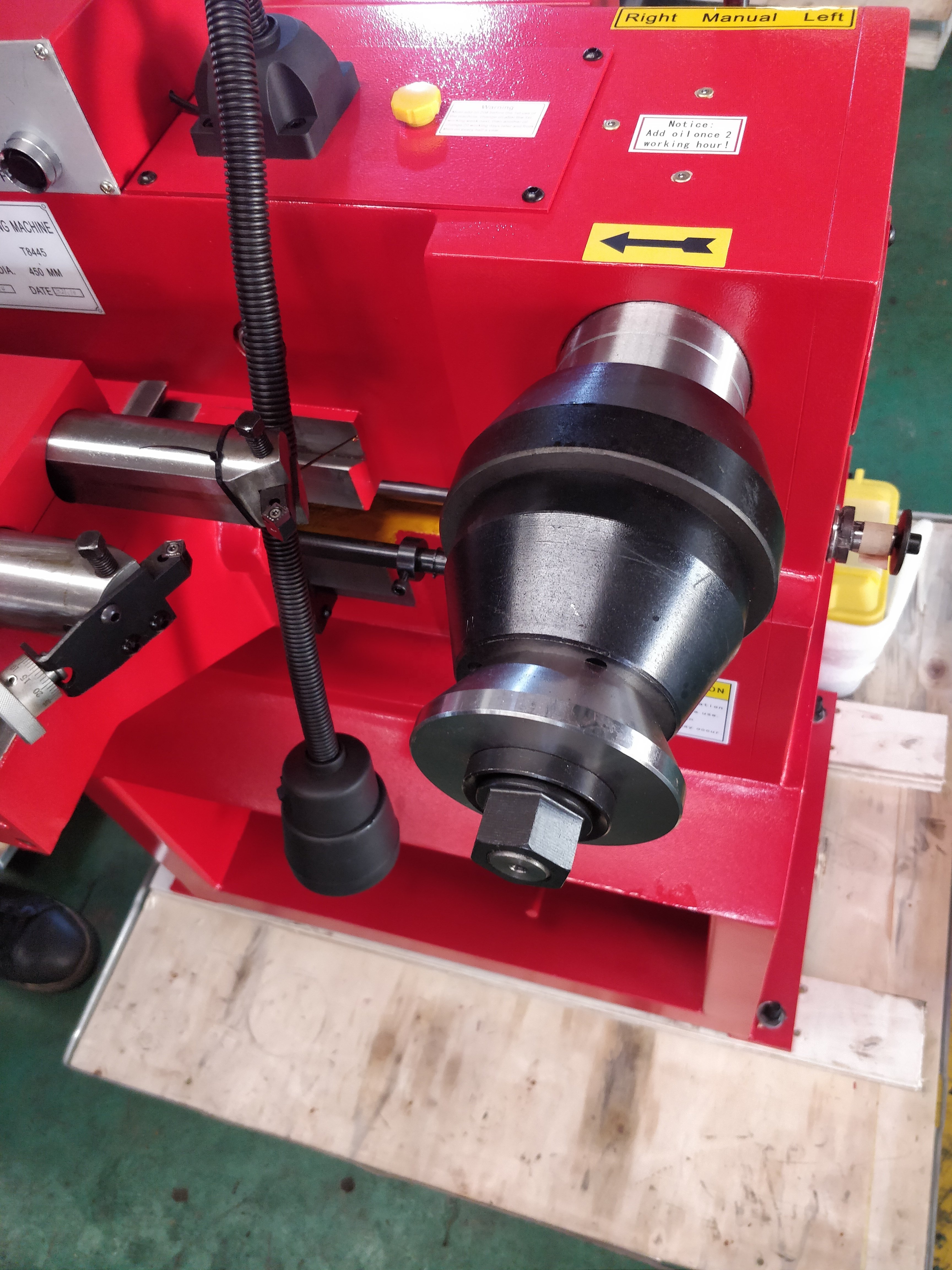 T8465 China Repair Car Truck Brake Drum/Disc Cutting Lathe Machine