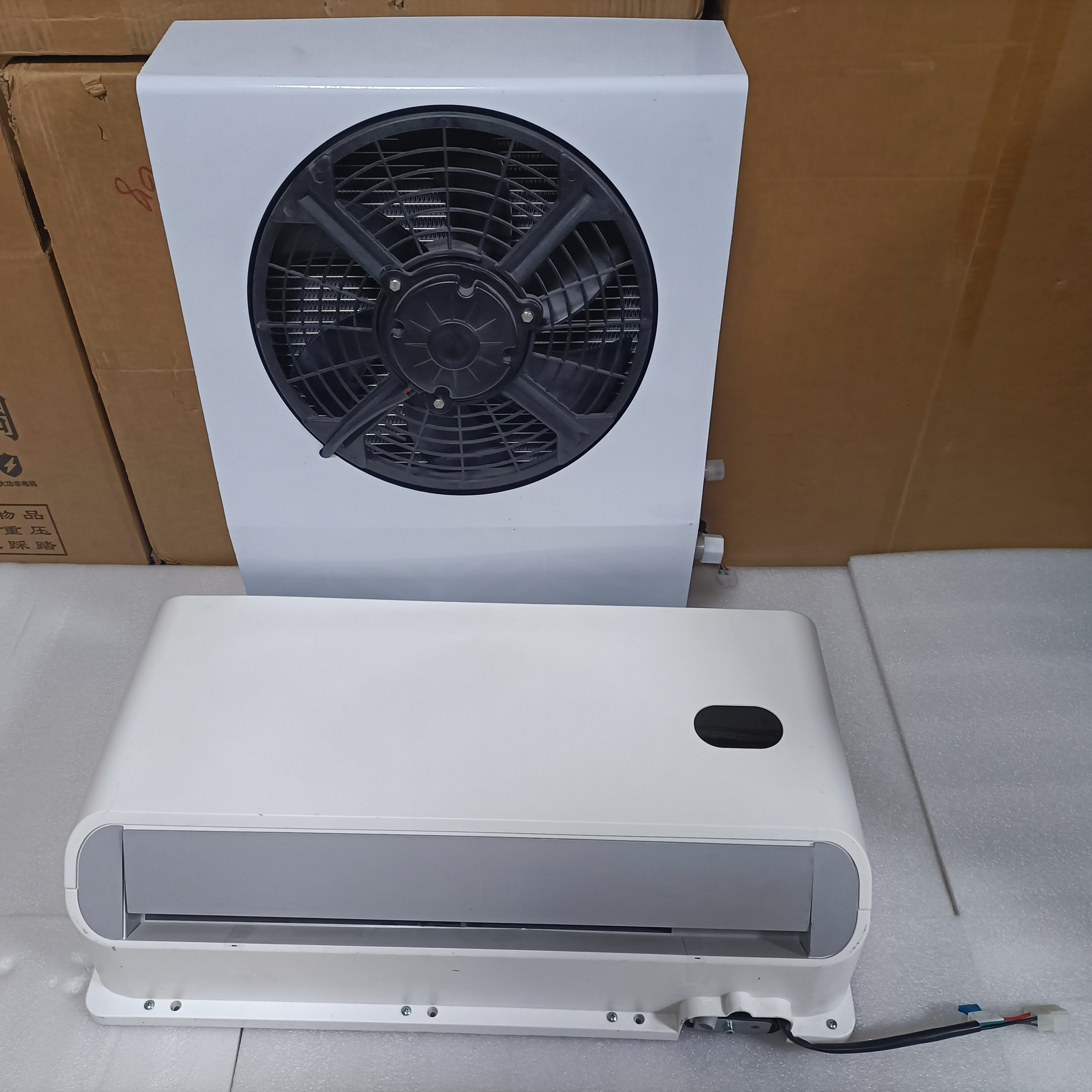 12 Volt Split Truck Parking Air Conditioner Semi Battery Powered Electric AC Apu Unit for Semi Truck air Conditioner