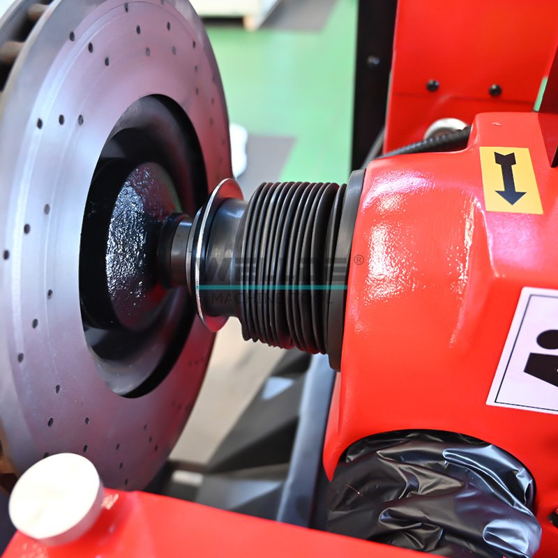 Hot Selling High-quality Brake Discs and Drum Rotors Cutting and Grinding Lathe C9370C