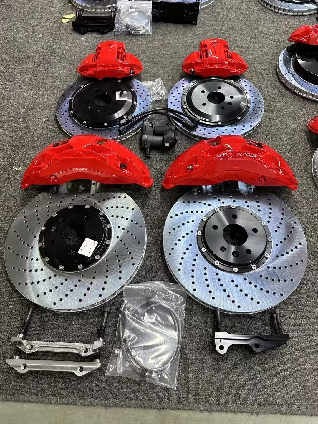 Fast Shipping Big Brake Calipers Kit for 6/4 G.T.6.V.6 Pot with 355/380/405mm Rotor Disc for benz bmw audi toyota Brake Kit