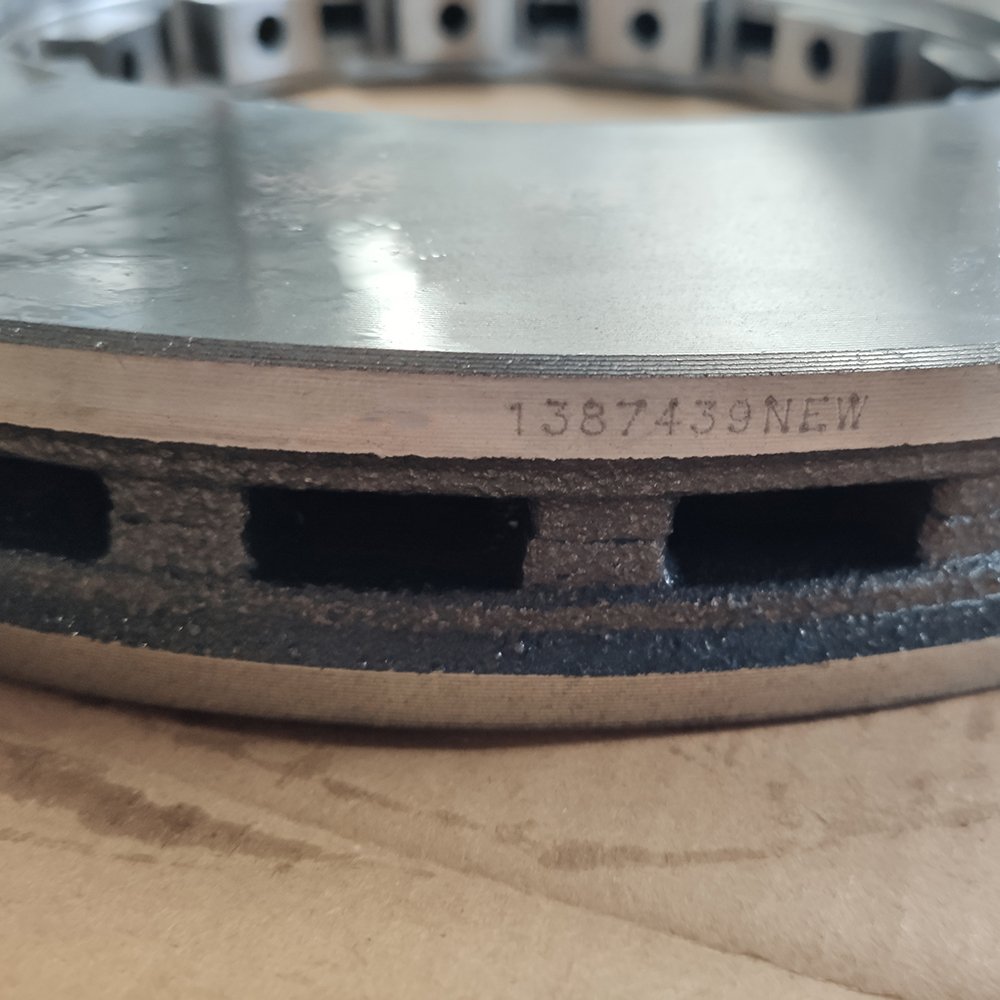 Auto Parts Hot Sale Brake Disc 1387439 1640561 1726138 1812563 1812582 With Kits for Daf Brake Rotor for Truck