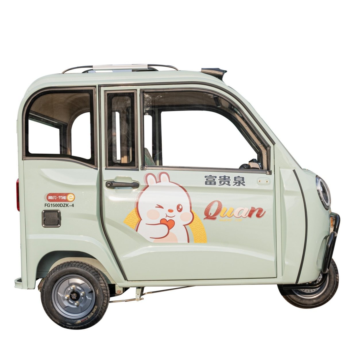 Manufacturers Sell Fully Enclosed Electric Passenger Tricycles for Retail Rental in Scenic Spots and Tourist Destinations