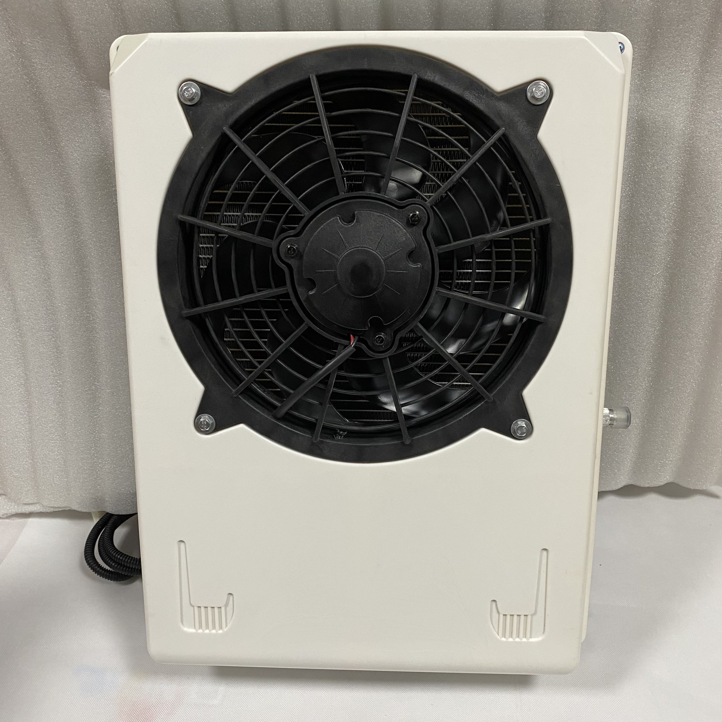 Low Noise 12v/24v Car Sleeper Electric Parking air Cooler Car Inverter air Conditioner for Truck Cabin