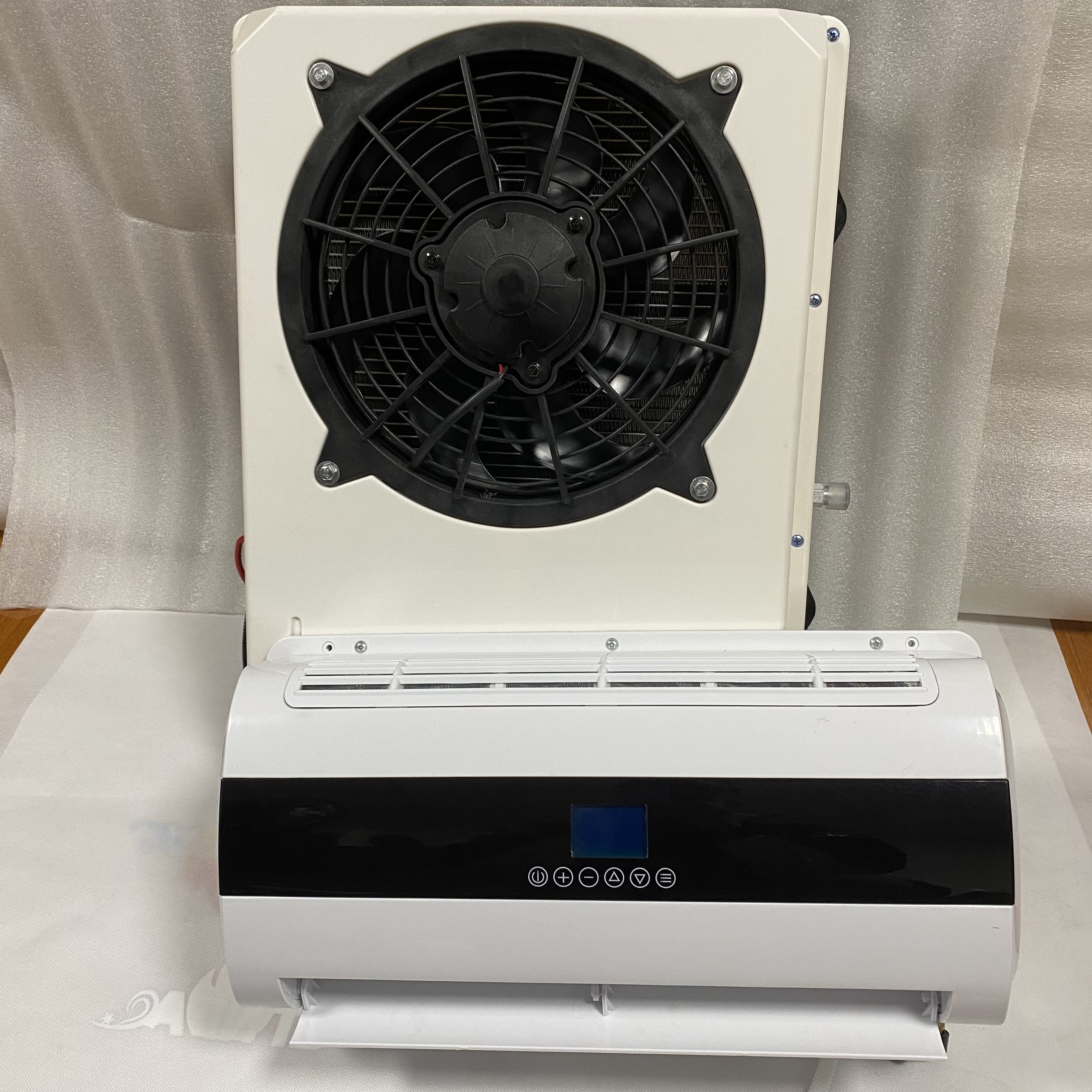 Low Noise 12v/24v Car Sleeper Electric Parking air Cooler Car Inverter air Conditioner for Truck Cabin