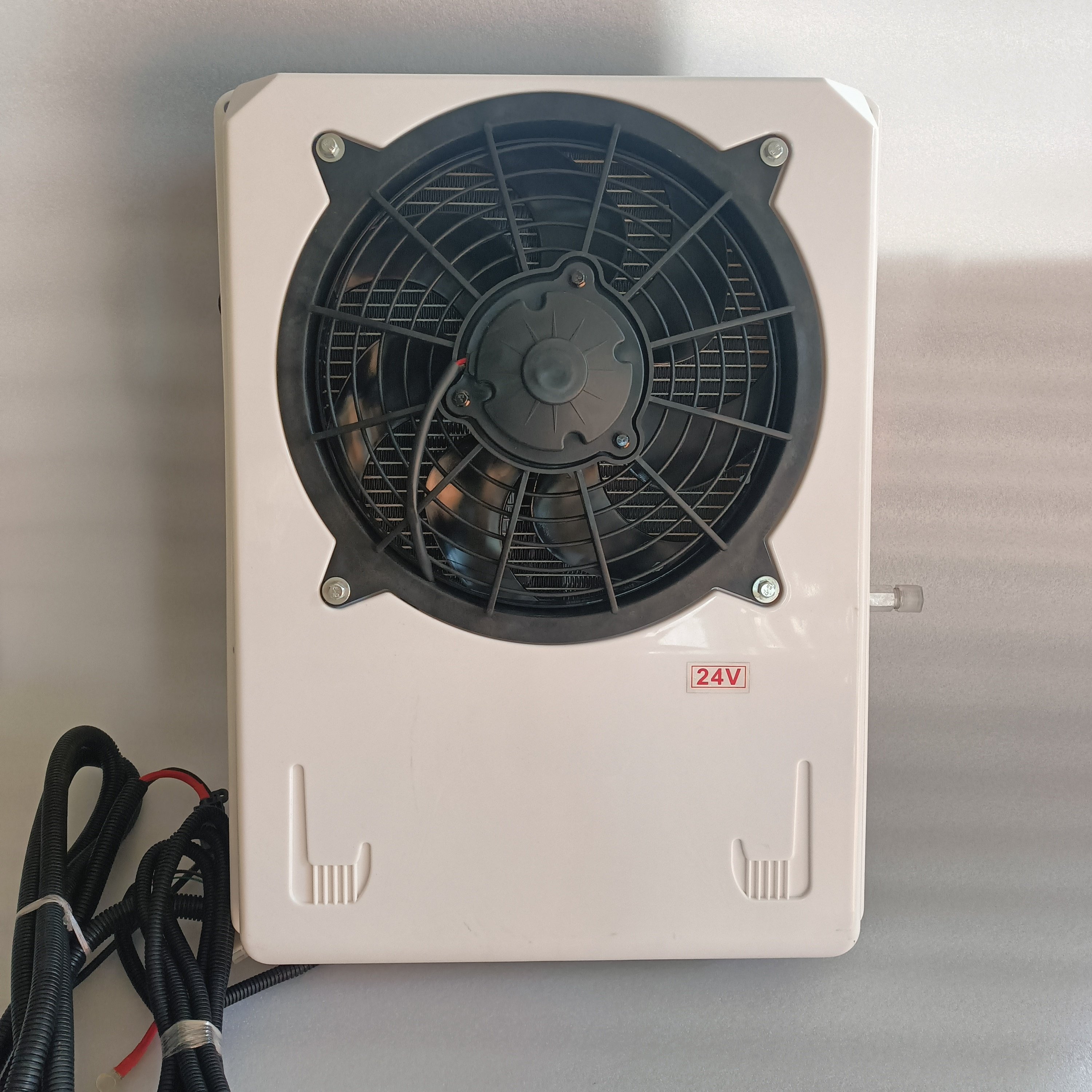 Low Noise 12v/24v Car Sleeper Electric Parking air Cooler Car Inverter air Conditioner for Truck Cabin