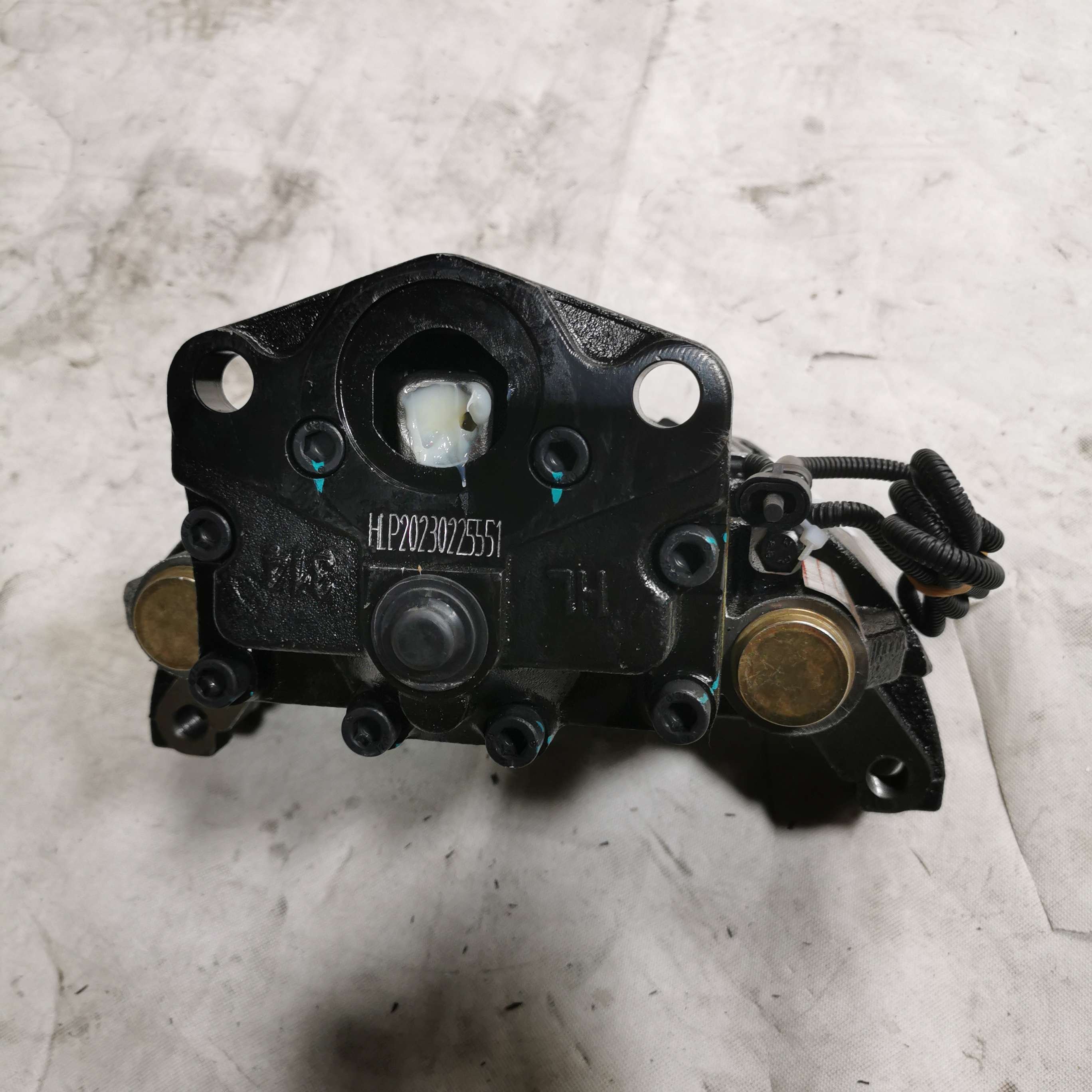 FOTON SPARE PARTS BP10653003502 Right Front Brake Caliper Assy