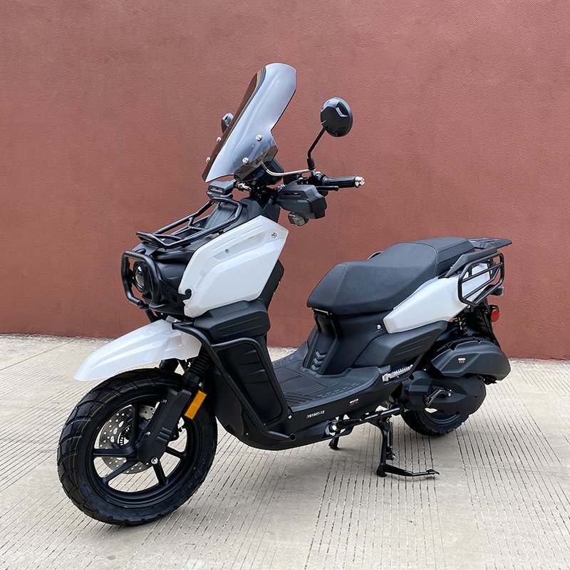 EPA DOT Certified 150CC Gasoline Scooter with New Design Air-Cooled Disc Brake 13 Inch Tire Motorcycle Windshield