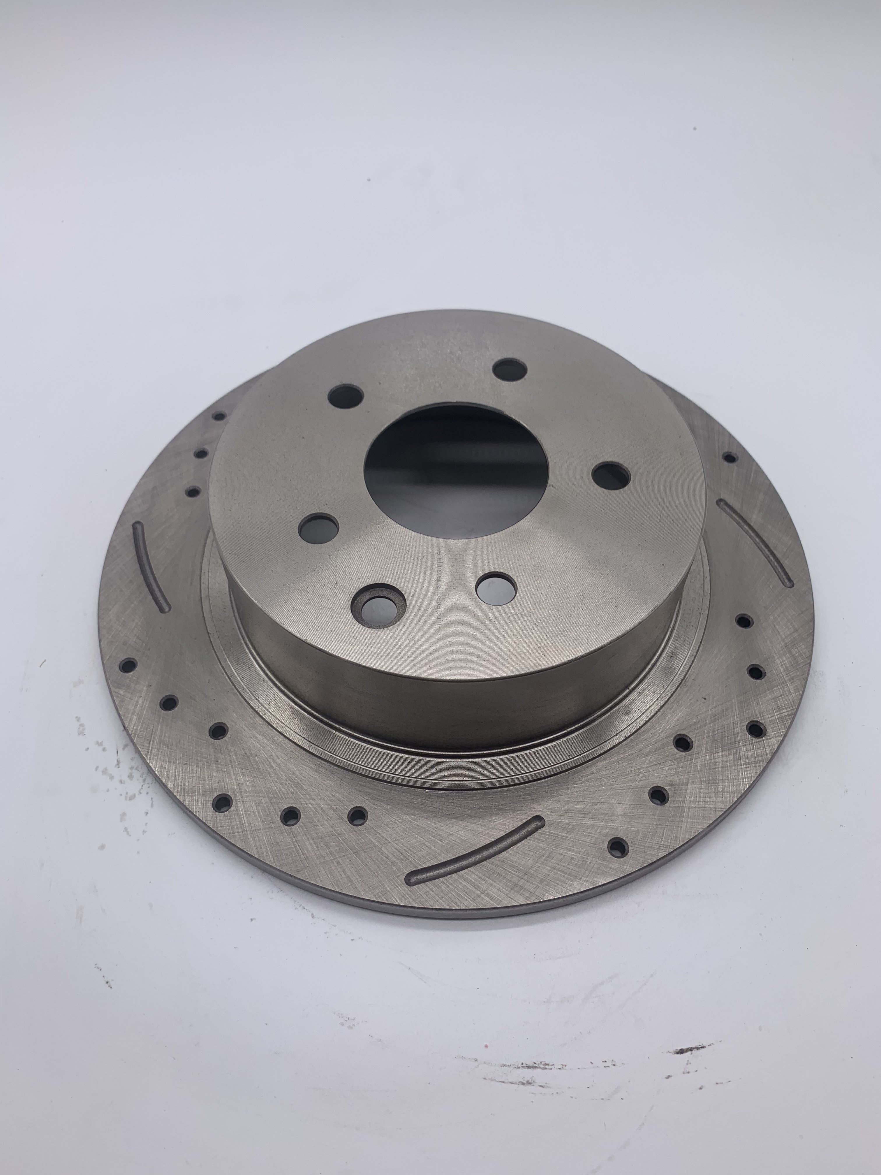 New Auto Part Brake Disc Assembly for Japan Used Cars for Models CLA A5 A7 Q7 A4 Manufactured by Isuzu and Mazda