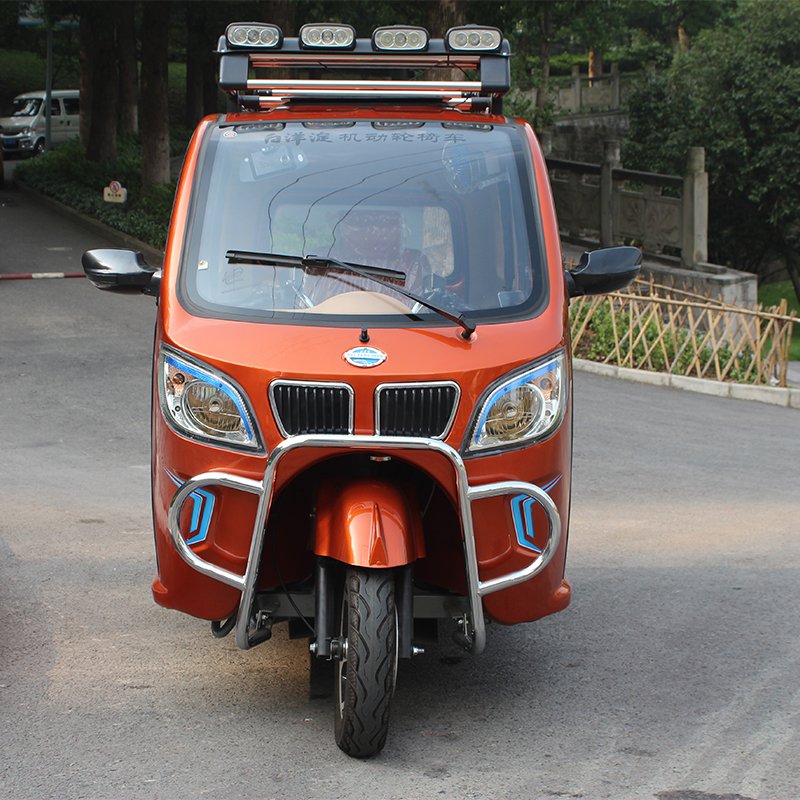 Enclosed 3 Wheel Passenger Motorcycle Handicapped Gasoline Tricycle