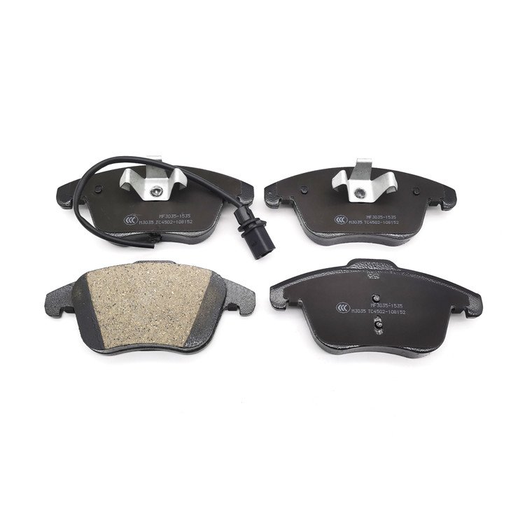 Front Brake Pads D1535 for Audi A4 A5 OE Part Number 8K0698151F Made in China Factory Price With Low Moq