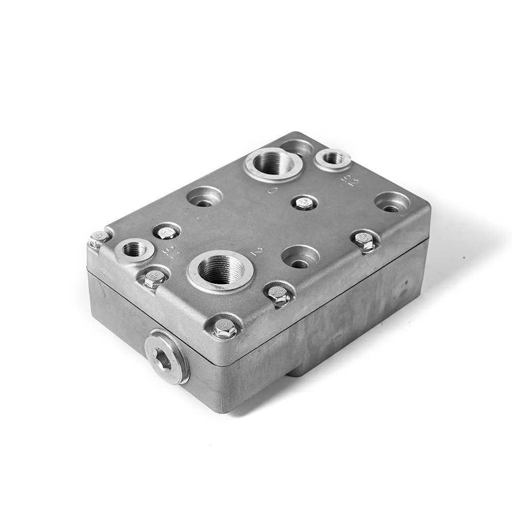 Engine Parts Air Brake Compressor Cylinder Head Assy Heavy Truck Auto Air Compressor Head for Sinotruk Howo