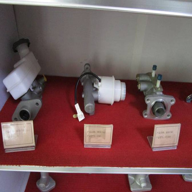 Factory Supply Original Spare Part Brake Master Cylinder Low Price