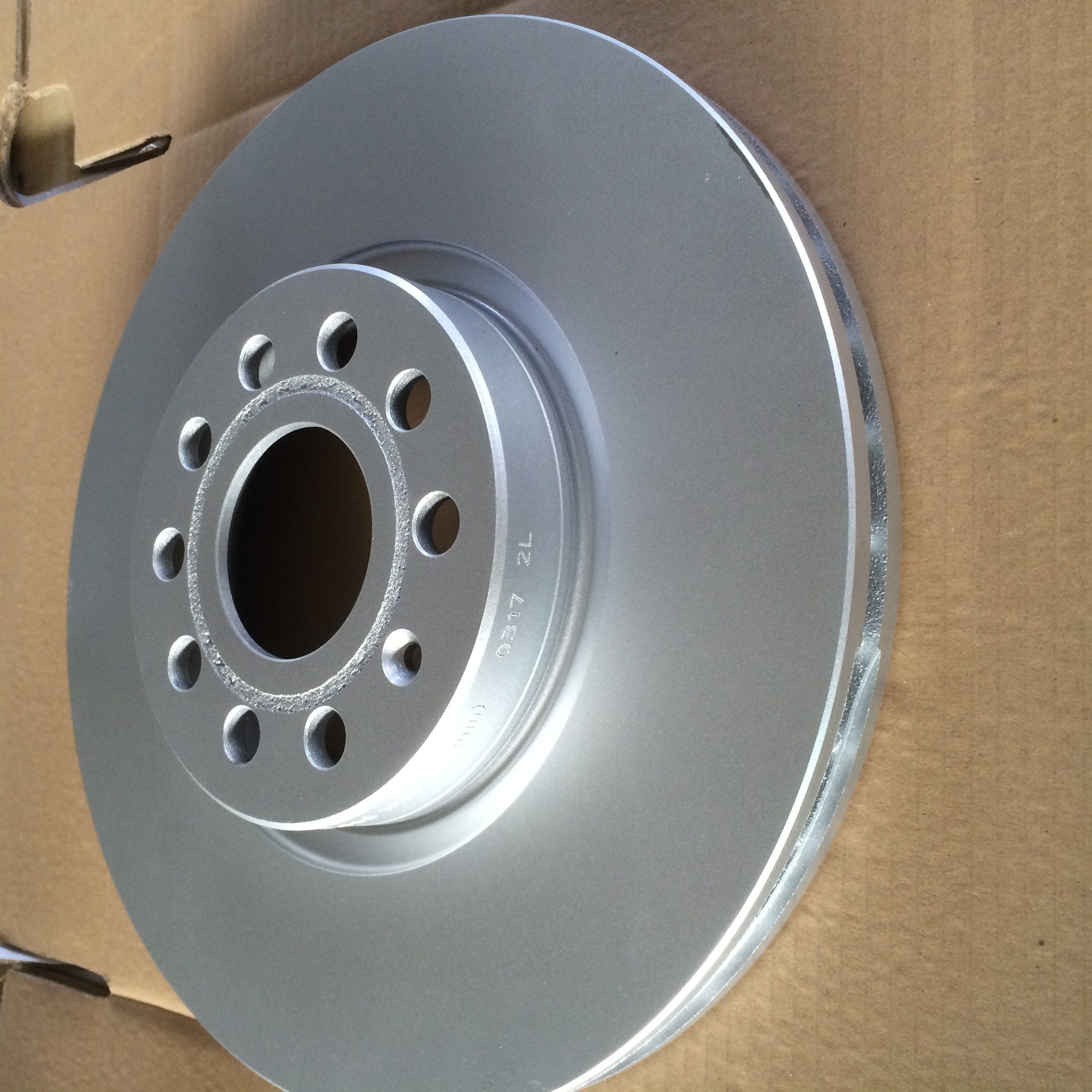 Front Vented Brake Discs 1K0615301AA for Audi A1 A3 Q2L Q3 TT Arteon CC Tiguan Golf Skoda