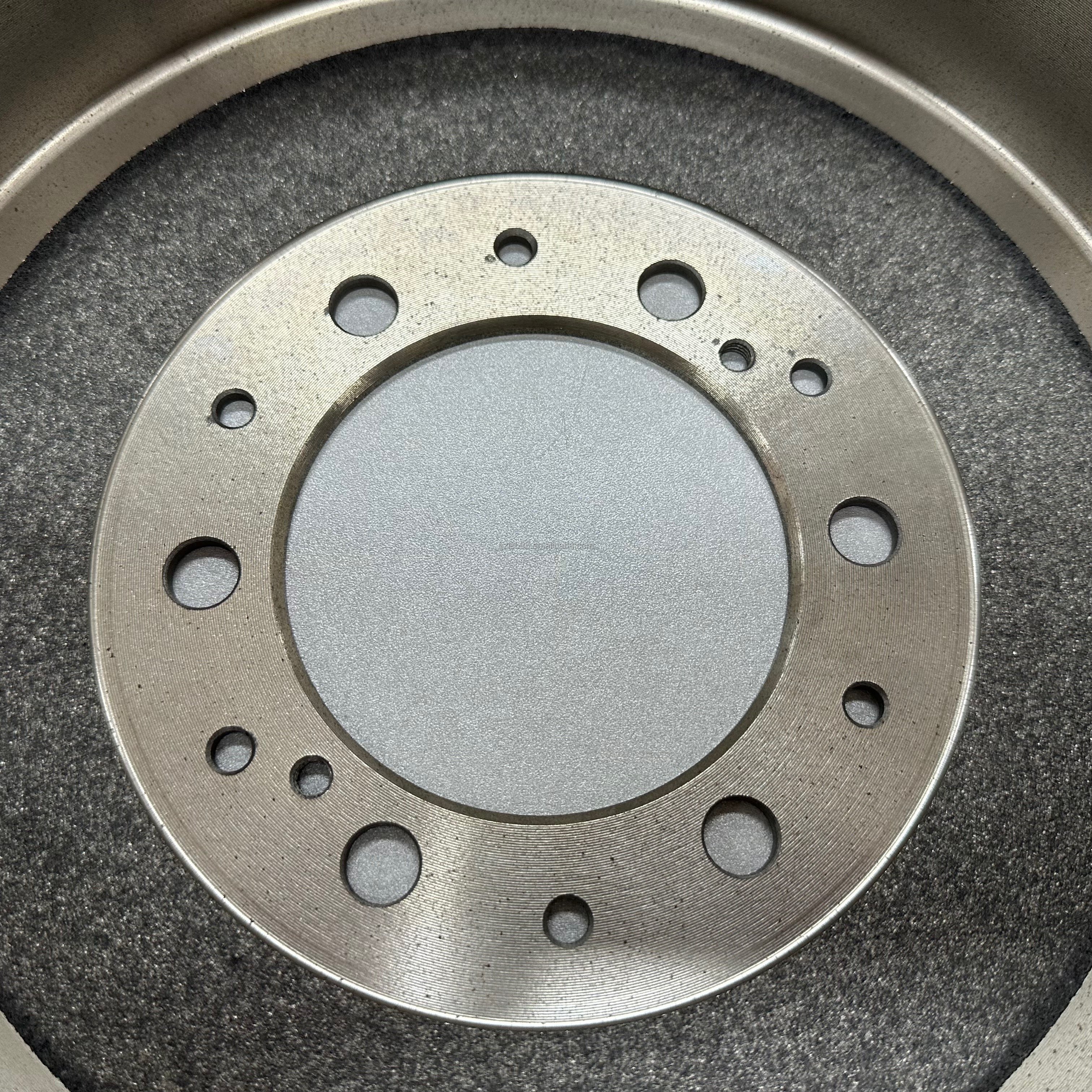 Automotive Supplier Brake Rotors Brake Drum for Toyota HILUX VIGO 42431-0K120