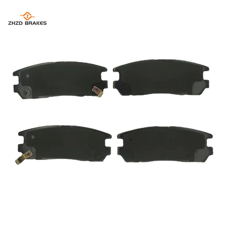 Original Quality Auto Spare Parts Brake Pad D580 OEM 1605019 Car Semi Metallic Ceramic Disc Brake Pad for Isuzu