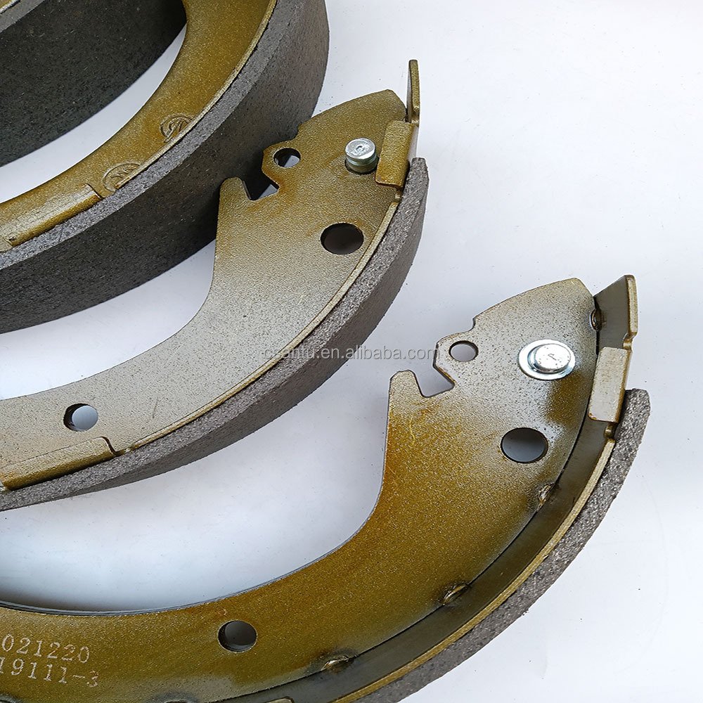 Auto Spare Parts Rear Brake Shoe Friction Disc Drum Brake Rear Brake Discs Rear Pads Friction Pads for Mitsubishi Pajero V31 V33