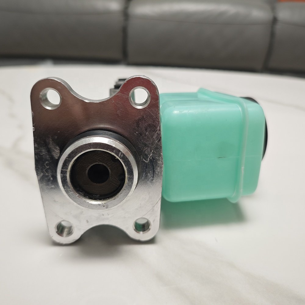 47201-3D040 Auto Brake Master Cylinder for Toyota 4Runner HILUX