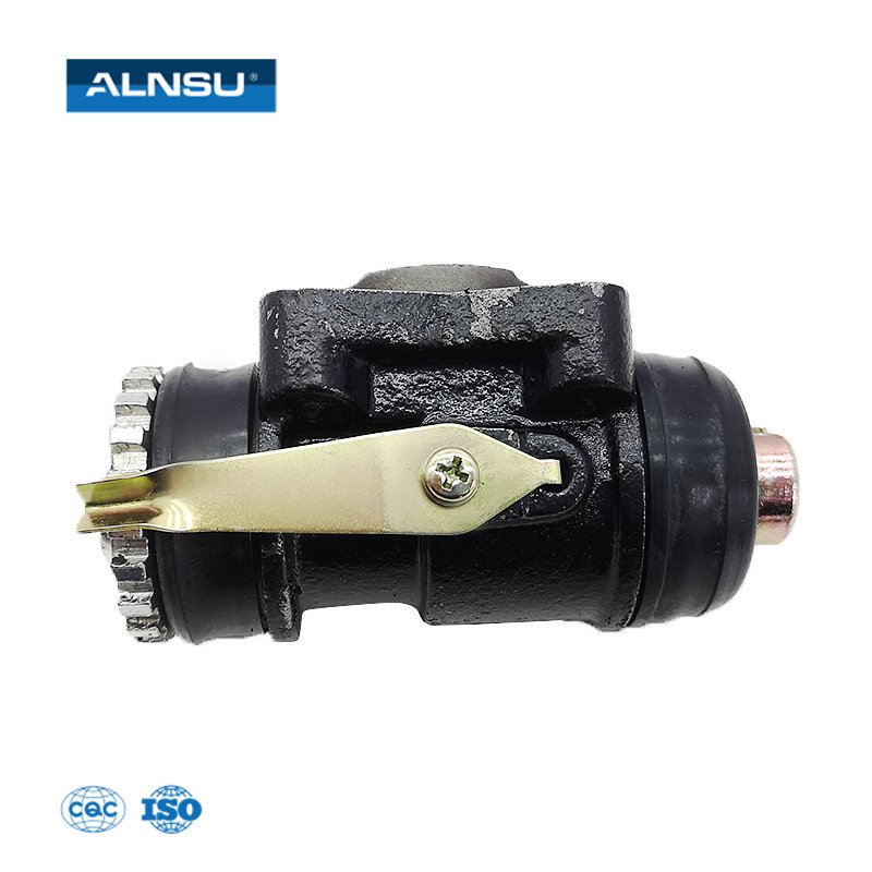 Auto Part Brake Master Cylinder for TOYOTA BJ40 FJ40 BJ60 FJ60 47520-69015